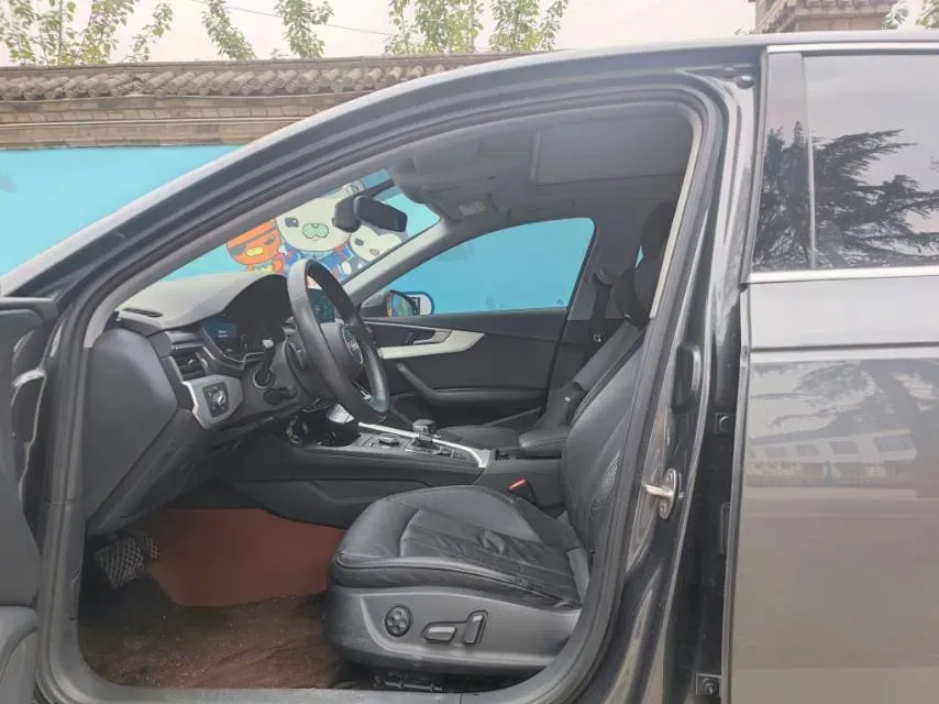 2019 Audi A4L 2.0T 190HP L4 7DCT,autocango,china used car exporter,china ev exporter,chinese used car exporter,chinese used ev exporter
