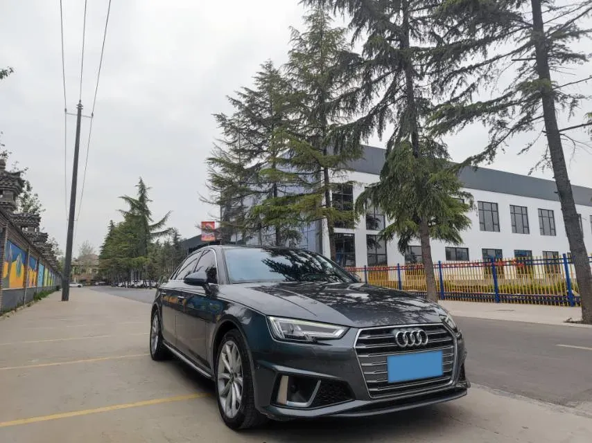 2019 Audi A4L 2.0T 190HP L4 7DCT,autocango,china used car exporter,china ev exporter,chinese used car exporter,chinese used ev exporter