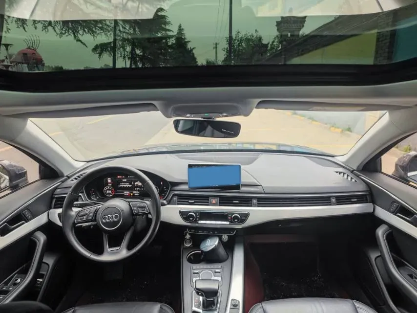 2019 Audi A4L 2.0T 190HP L4 7DCT,autocango,china used car exporter,china ev exporter,chinese used car exporter,chinese used ev exporter