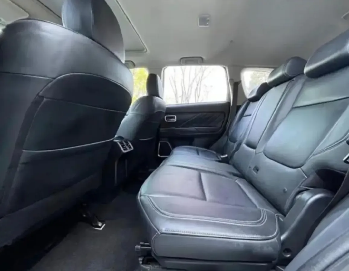 2019 Mitsubishi Outlander 2.0L 166HP L4 CVT,autocango,china used car exporter,china ev exporter,chinese used car exporter,chinese used ev exporter