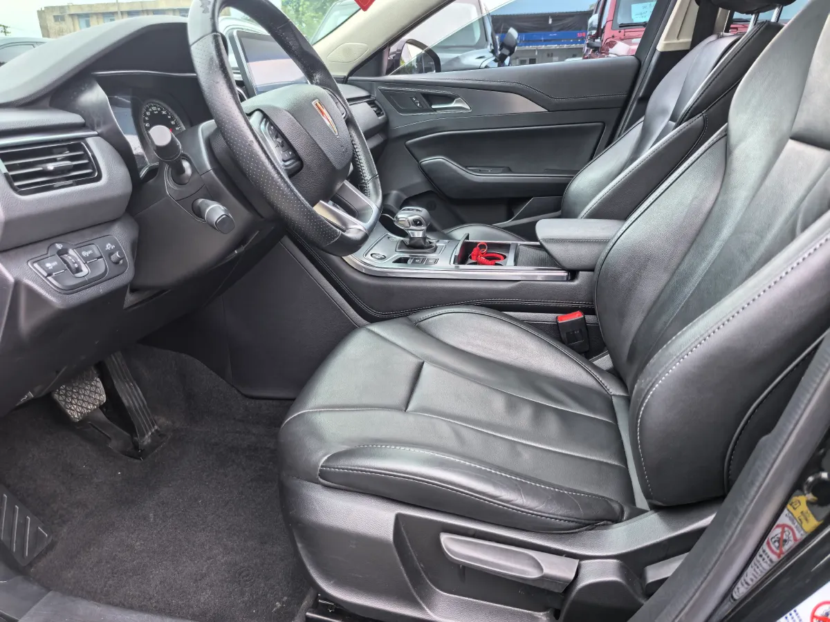 2022 HongQi H5 1.5T 169HP L4 7DCT,autocango,china used car exporter,china ev exporter,chinese used car exporter,chinese used ev exporter