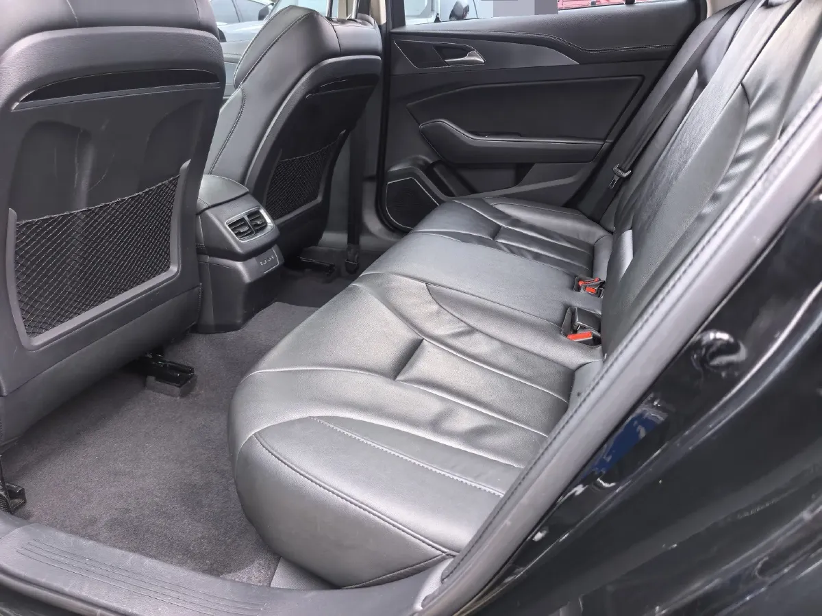 2022 HongQi H5 1.5T 169HP L4 7DCT,autocango,china used car exporter,china ev exporter,chinese used car exporter,chinese used ev exporter