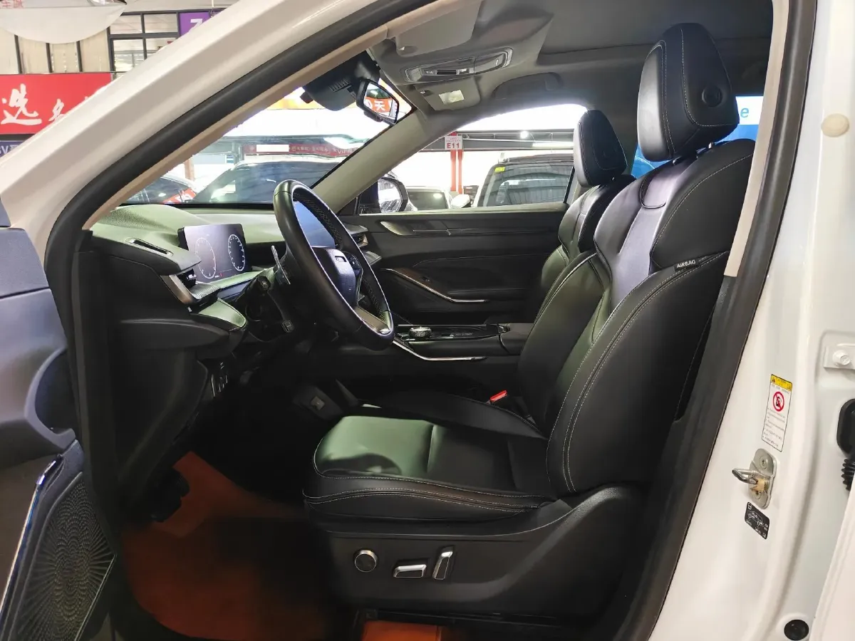 2021 Haval H6 1.5T 169HP L4 7DCT,autocango,china used car exporter,china ev exporter,chinese used car exporter,chinese used ev exporter