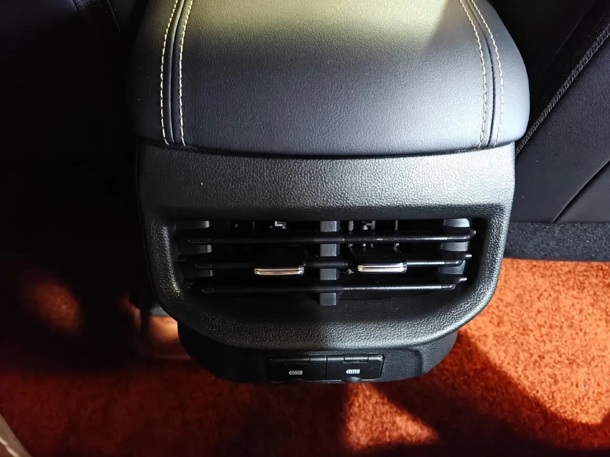 2021 Haval H6 1.5T 169HP L4 7DCT,autocango,china used car exporter,china ev exporter,chinese used car exporter,chinese used ev exporter