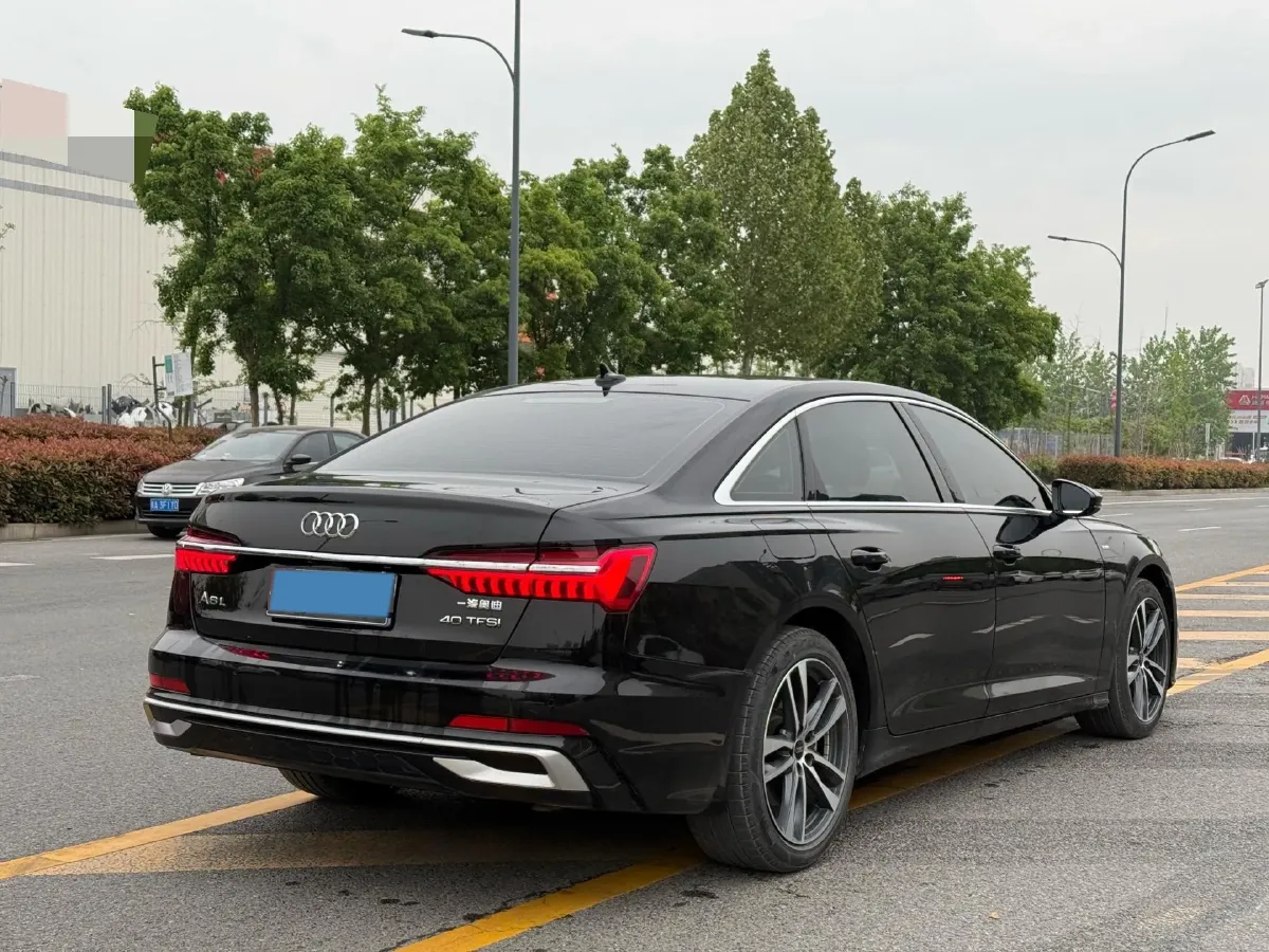 2023 Audi A6L 2.0T 190HP L4 7DCT,autocango,china used car exporter,china ev exporter,chinese used car exporter,chinese used ev exporter