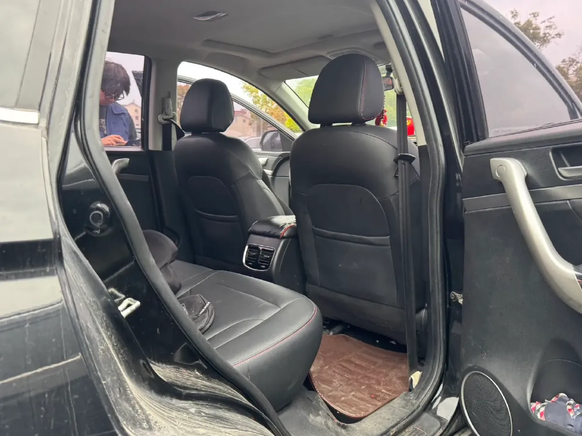 2019 Haval M6 1.5T 150HP L4 7DCT,autocango,china used car exporter,china ev exporter,chinese used car exporter,chinese used ev exporter