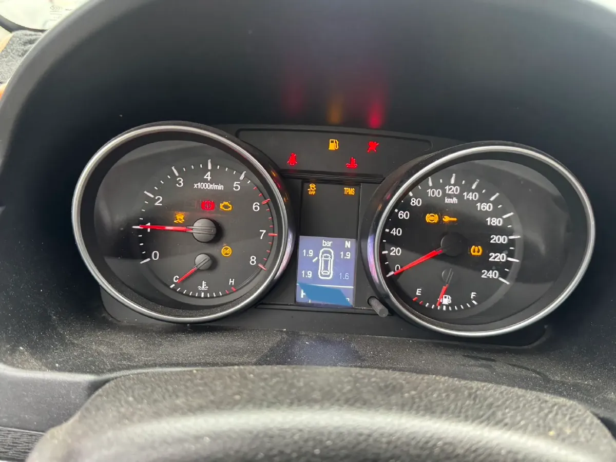 2019 Haval M6 1.5T 150HP L4 7DCT,autocango,china used car exporter,china ev exporter,chinese used car exporter,chinese used ev exporter