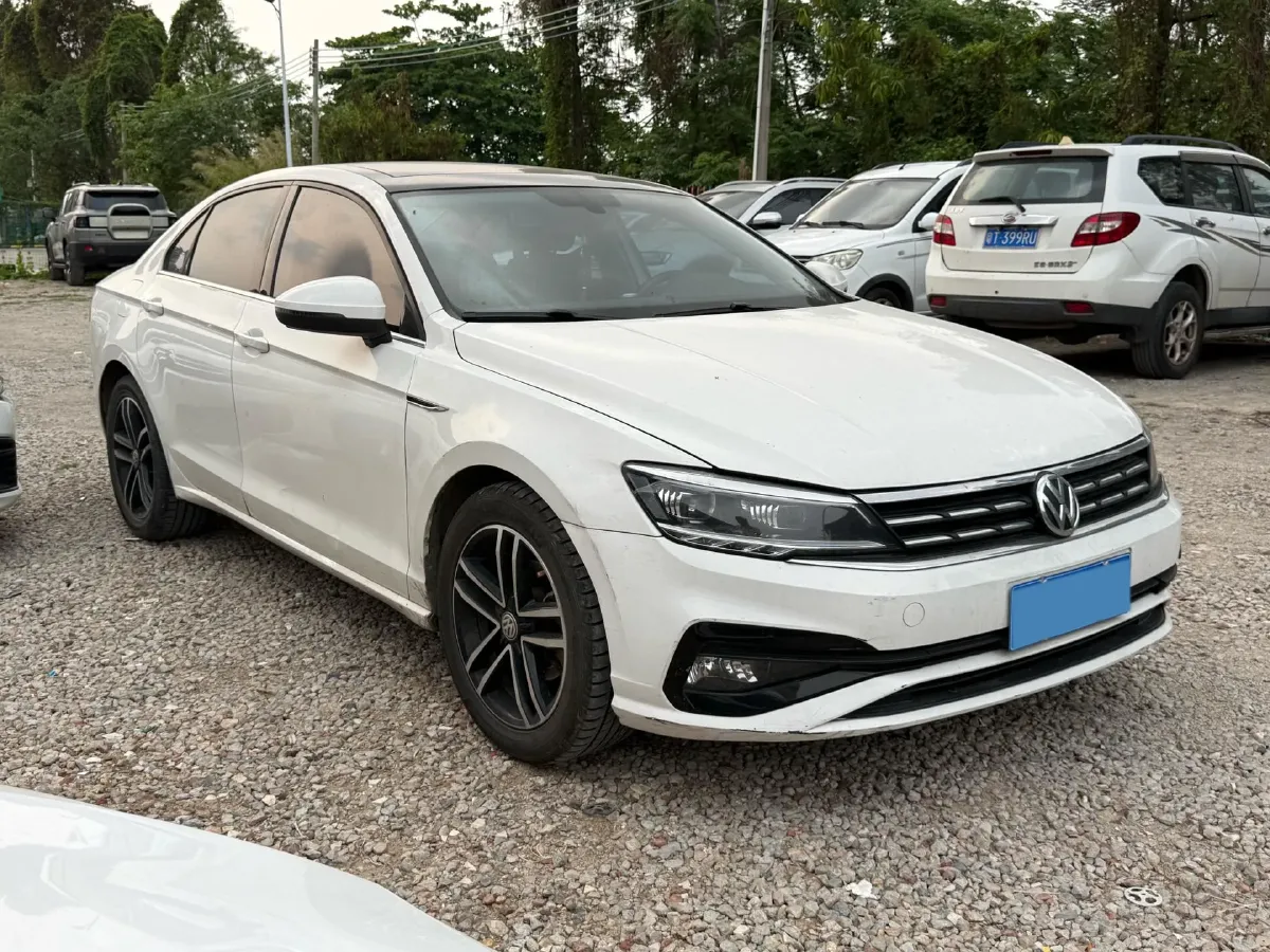 2019 Volkswagen Passat 1.4T 150HP L4 7DCT,autocango,china used car exporter,china ev exporter,chinese used car exporter,chinese used ev exporter