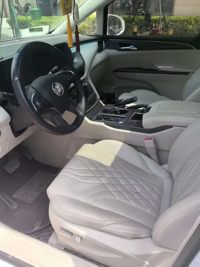 2022 Buick GL8 2.0T 237HP L4 9AT,autocango,china used car exporter,china ev exporter,chinese used car exporter,chinese used ev exporter