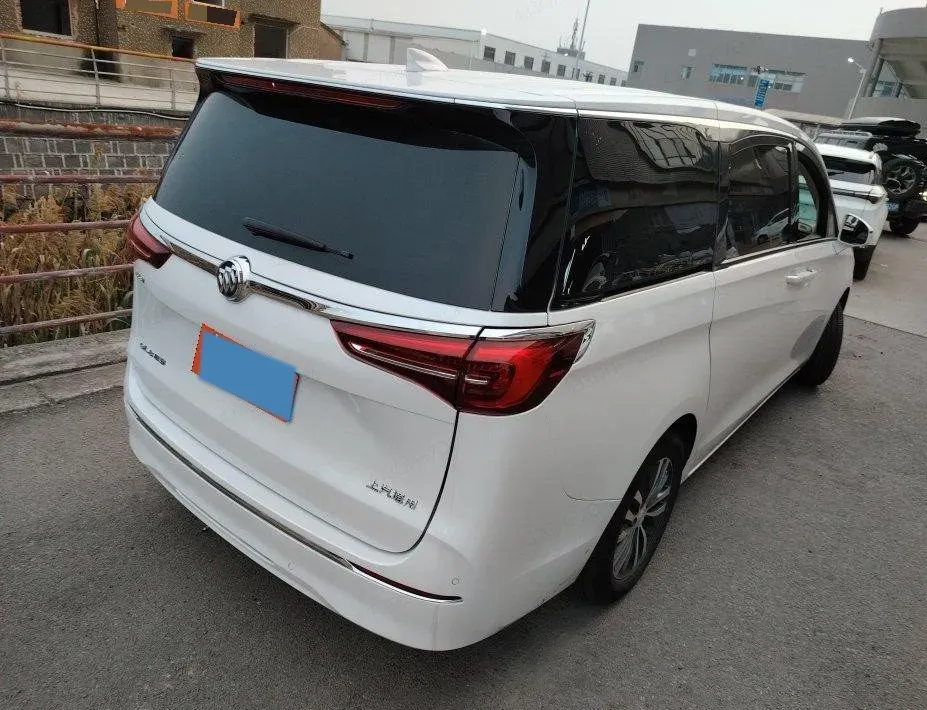 2022 Buick GL8 2.0T 237HP L4 9AT,autocango,china used car exporter,china ev exporter,chinese used car exporter,chinese used ev exporter