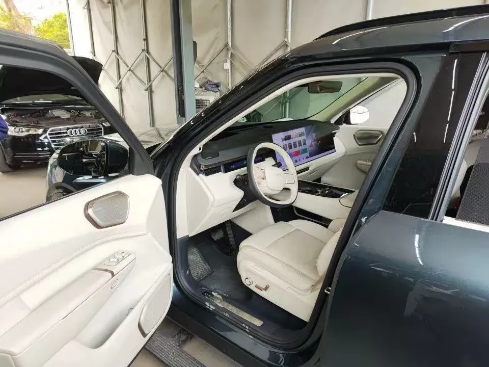 2025 LYNK&CO 900 2.0T 254HP L4 3DHT PHEV,autocango,china used car exporter,china ev exporter,chinese used car exporter,chinese used ev exporter