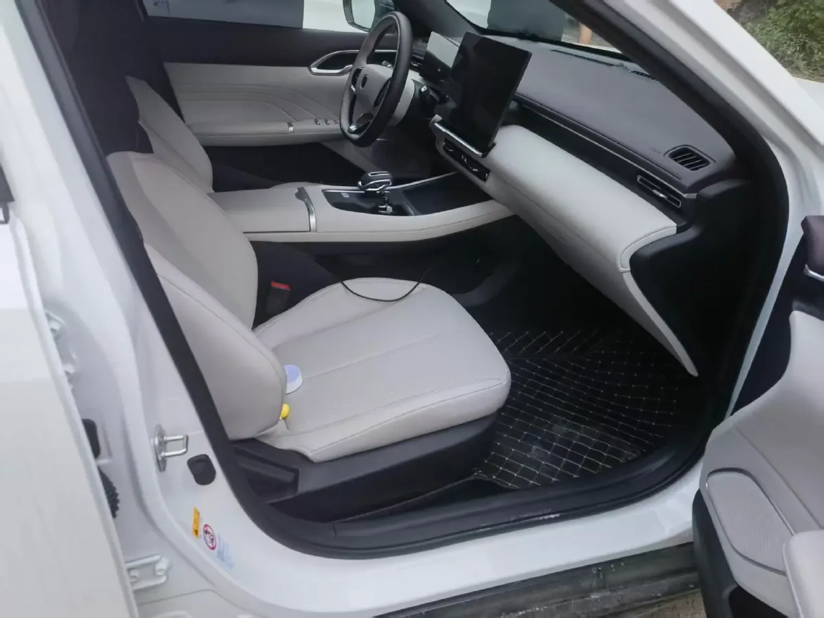 2025 ChangAn Eado 1.5T 192HP L4 7DCT,autocango,china used car exporter,china ev exporter,chinese used car exporter,chinese used ev exporter