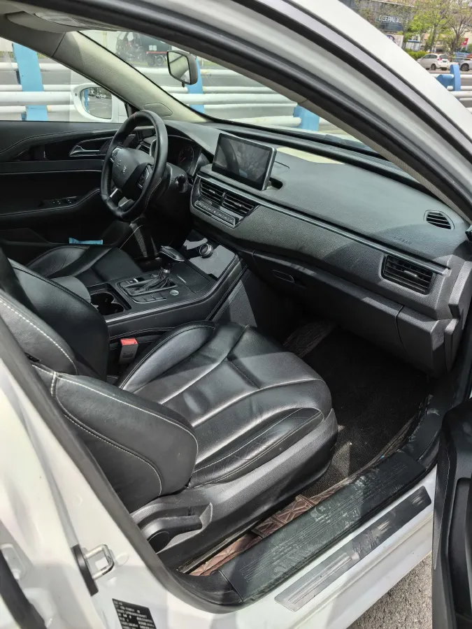 2019 HongQi H5 1.8T 180HP L4 6AT,autocango,china used car exporter,china ev exporter,chinese used car exporter,chinese used ev exporter