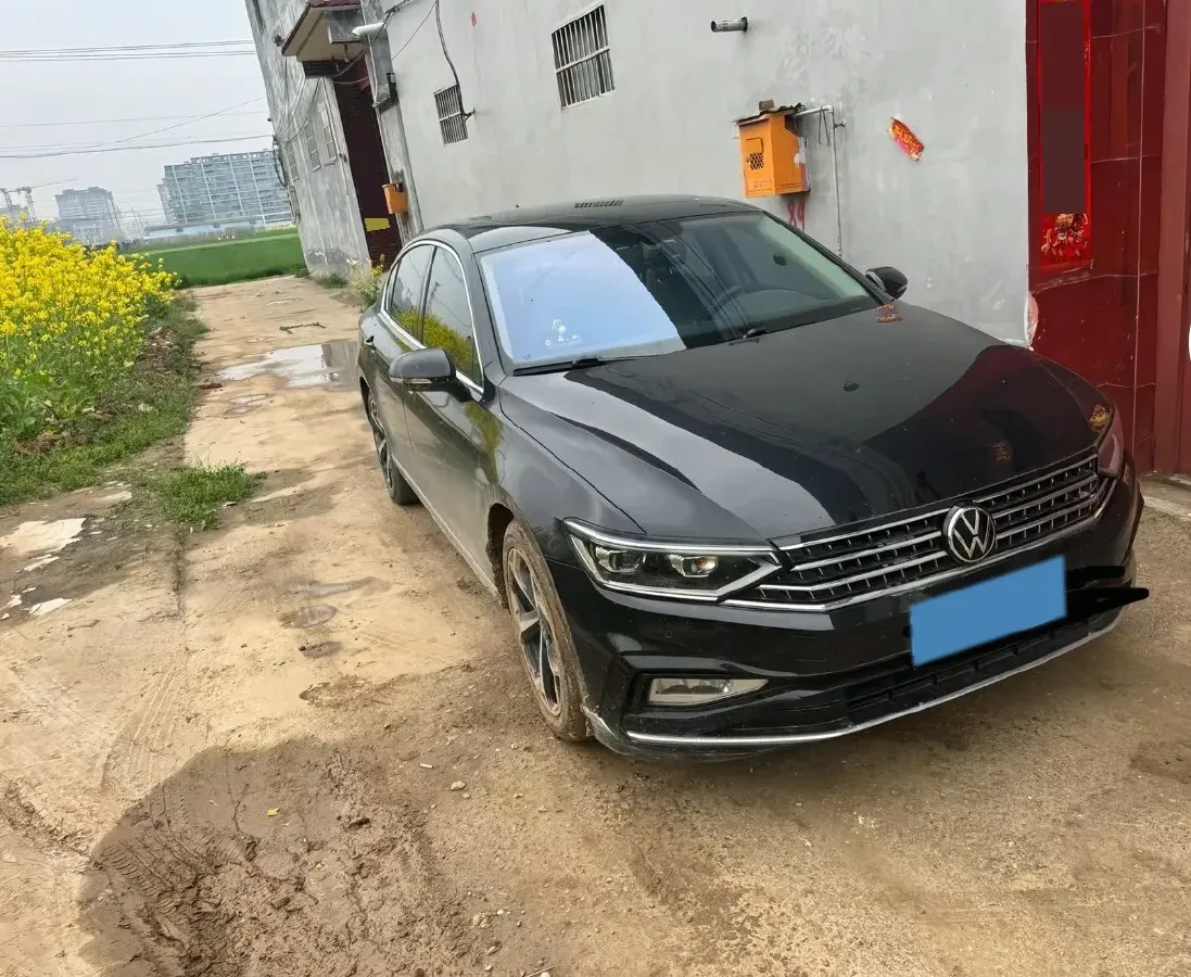 2023 Volkswagen Magotan 2.0T 186HP L4 7DCT,autocango,china used car exporter,china ev exporter,chinese used car exporter,chinese used ev exporter