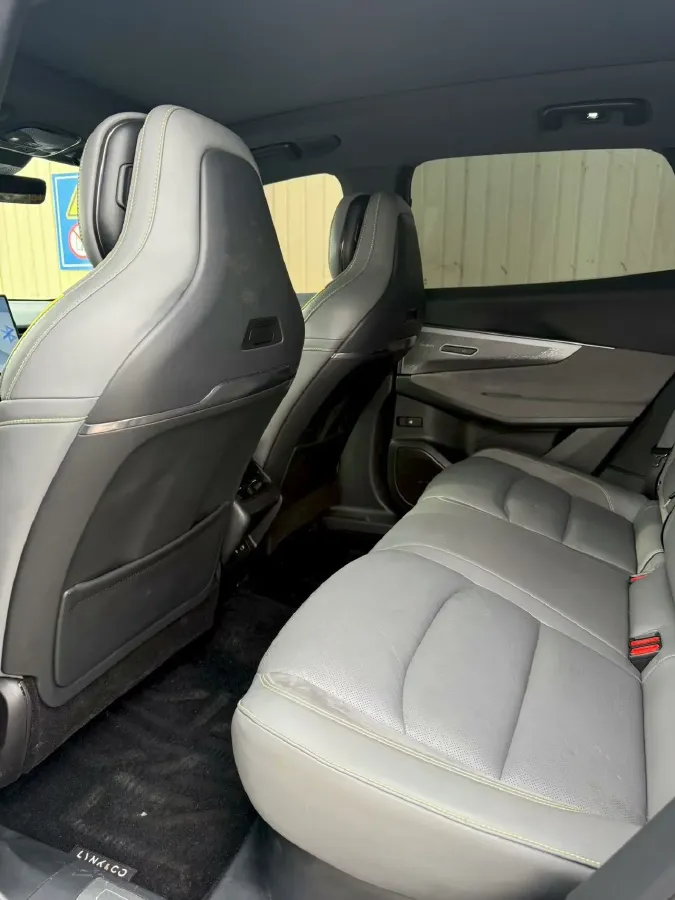 2023 LYNK&CO 08 EM-P 1.5T 163HP L4 3DHT PHEV 21.2KWH,autocango,china used car exporter,china ev exporter,chinese used car exporter,chinese used ev exporter