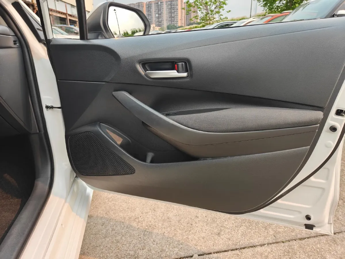 2021 Toyota Corolla 1.2T 116HP L4 CVT,autocango,china used car exporter,china ev exporter,chinese used car exporter,chinese used ev exporter