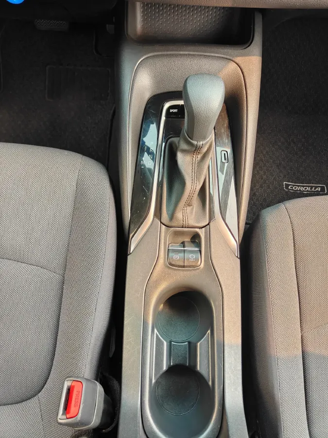 2021 Toyota Corolla 1.2T 116HP L4 CVT,autocango,china used car exporter,china ev exporter,chinese used car exporter,chinese used ev exporter