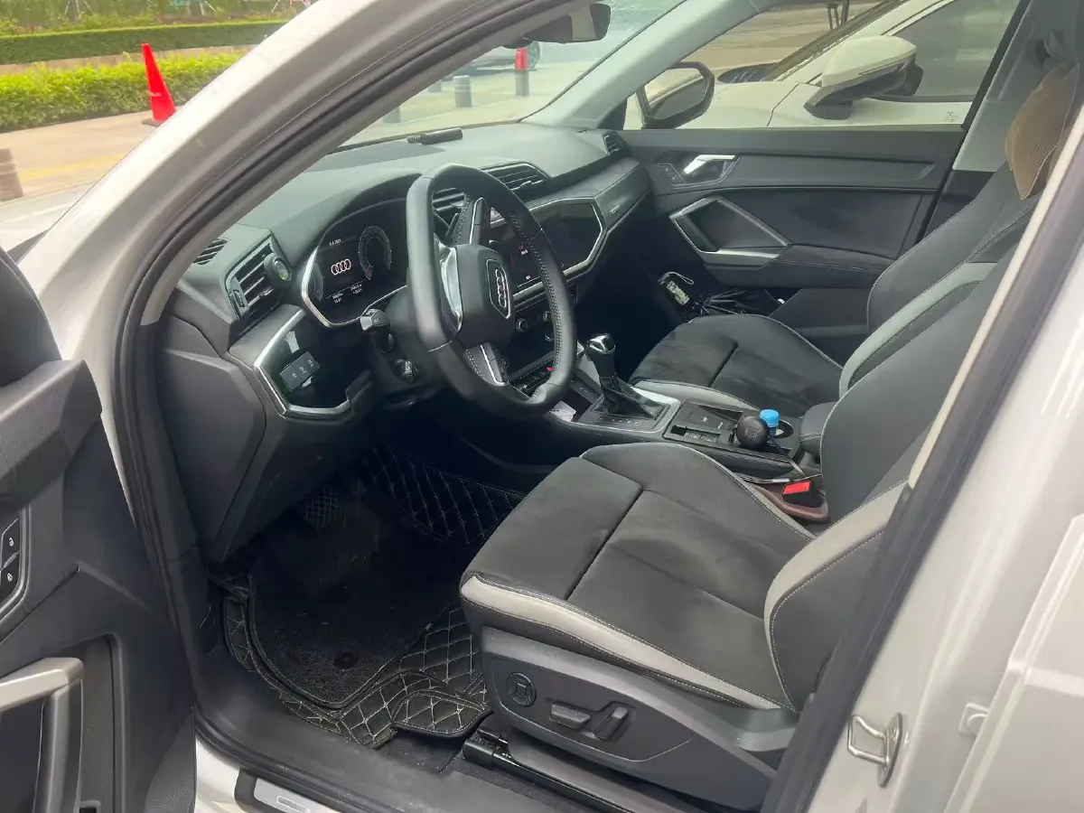 2022 Audi Q3 1.4T 150HP L4 7DCT,autocango,china used car exporter,china ev exporter,chinese used car exporter,chinese used ev exporter