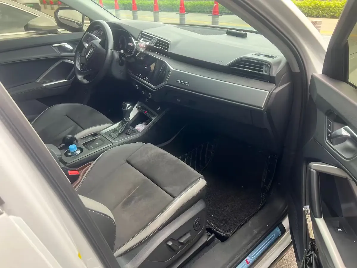 2022 Audi Q3 1.4T 150HP L4 7DCT,autocango,china used car exporter,china ev exporter,chinese used car exporter,chinese used ev exporter
