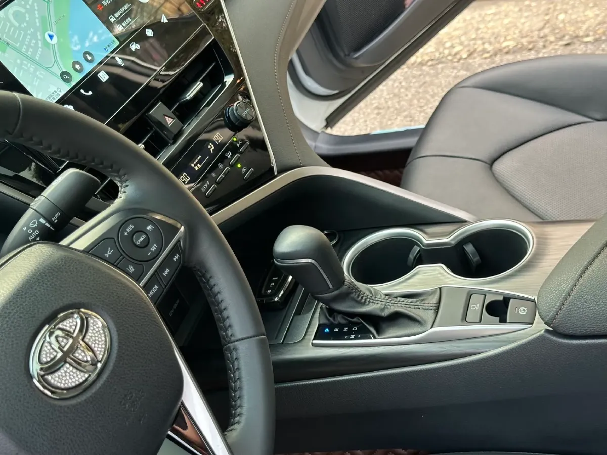 2023 Toyota Camry 2.0L 177HP L4 CVT,autocango,china used car exporter,china ev exporter,chinese used car exporter,chinese used ev exporter