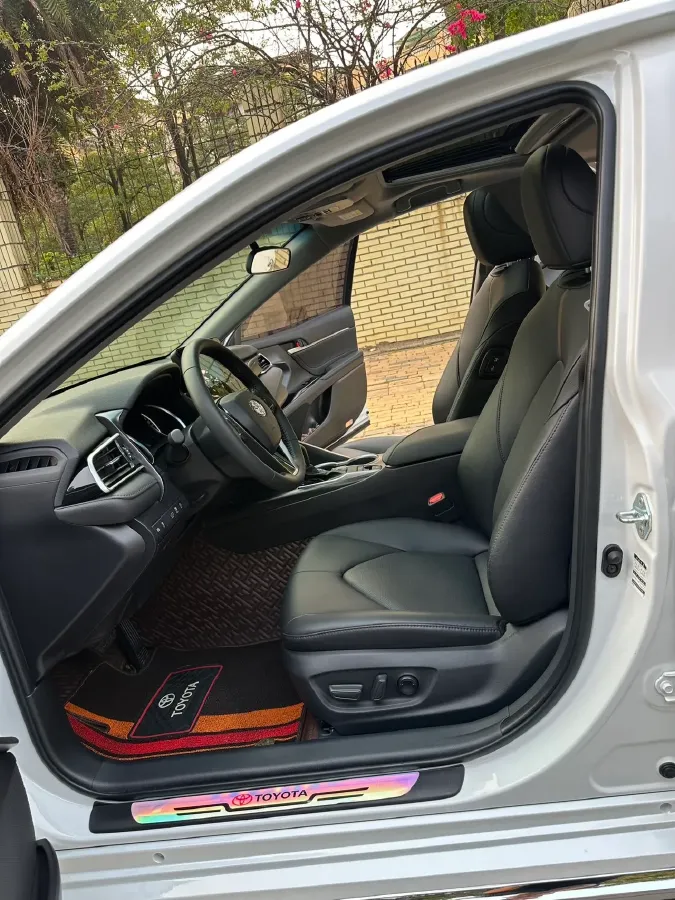 2023 Toyota Camry 2.0L 177HP L4 CVT,autocango,china used car exporter,china ev exporter,chinese used car exporter,chinese used ev exporter