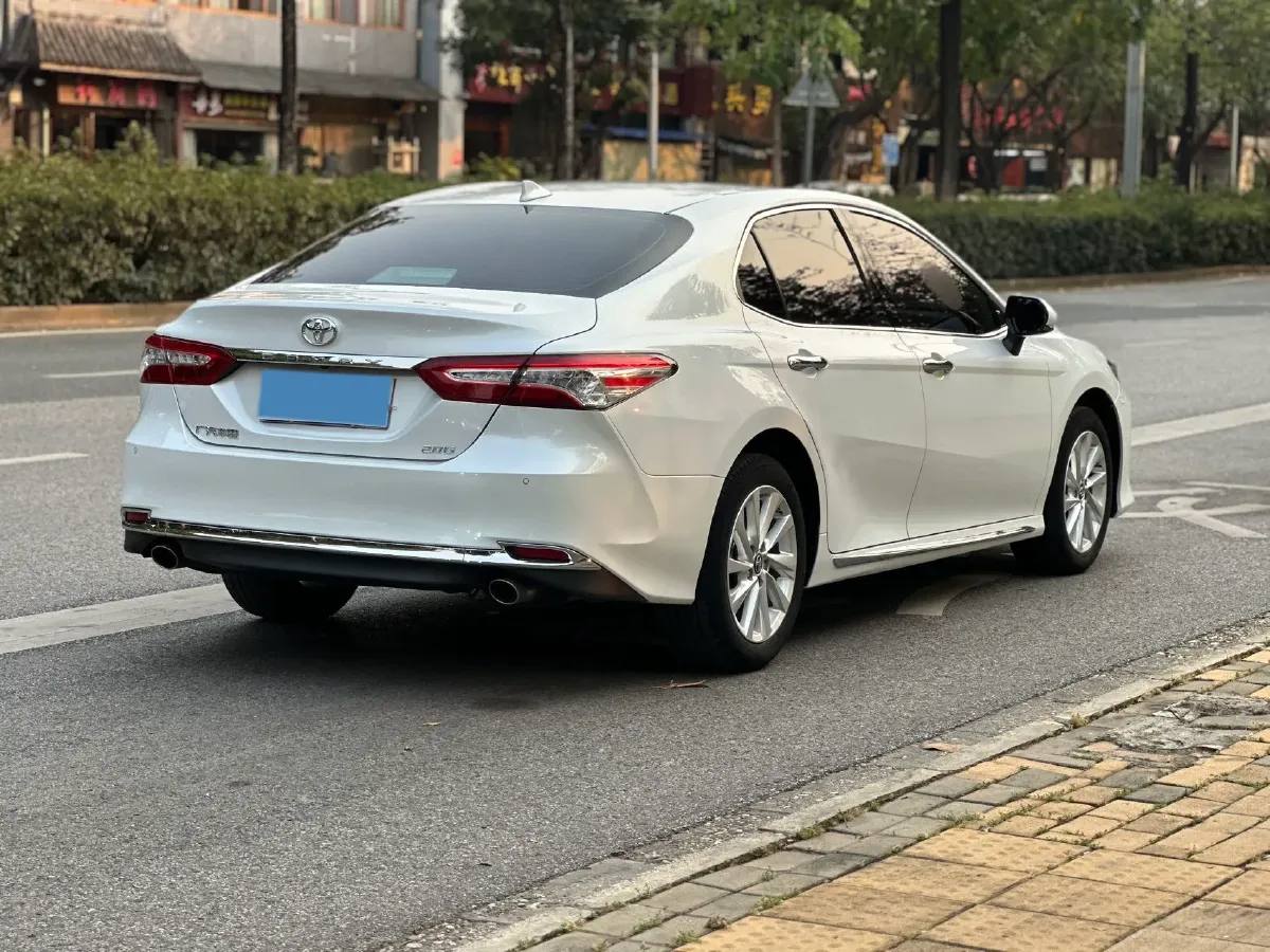 2023 Toyota Camry 2.0L 177HP L4 CVT,autocango,china used car exporter,china ev exporter,chinese used car exporter,chinese used ev exporter