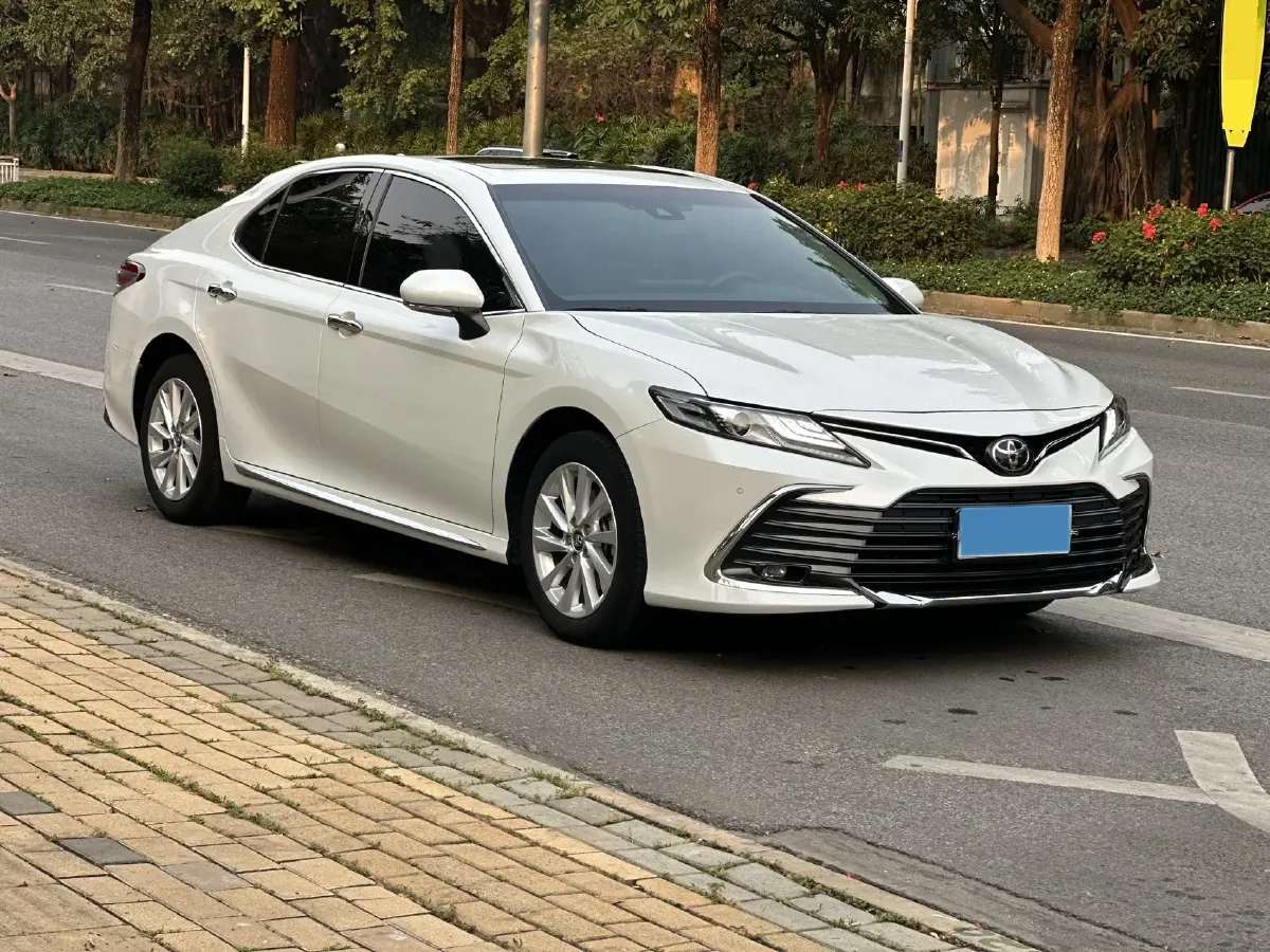 2023 Toyota Camry 2.0L 177HP L4 CVT,autocango,china used car exporter,china ev exporter,chinese used car exporter,chinese used ev exporter