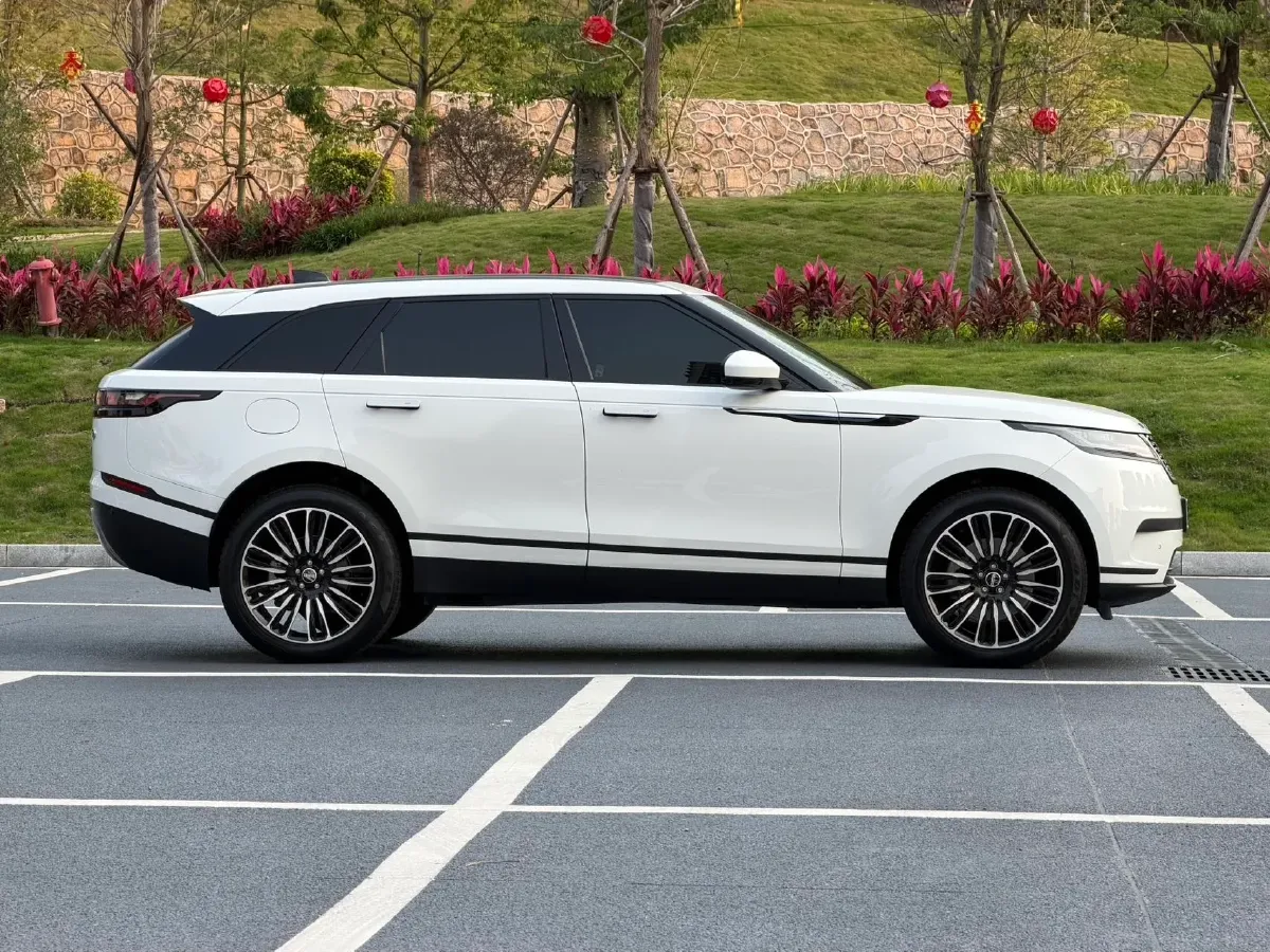 2023 Land Rover Range Rover Velar 2.0T 250HP L4 8AT,autocango,china used car exporter,china ev exporter,chinese used car exporter,chinese used ev exporter