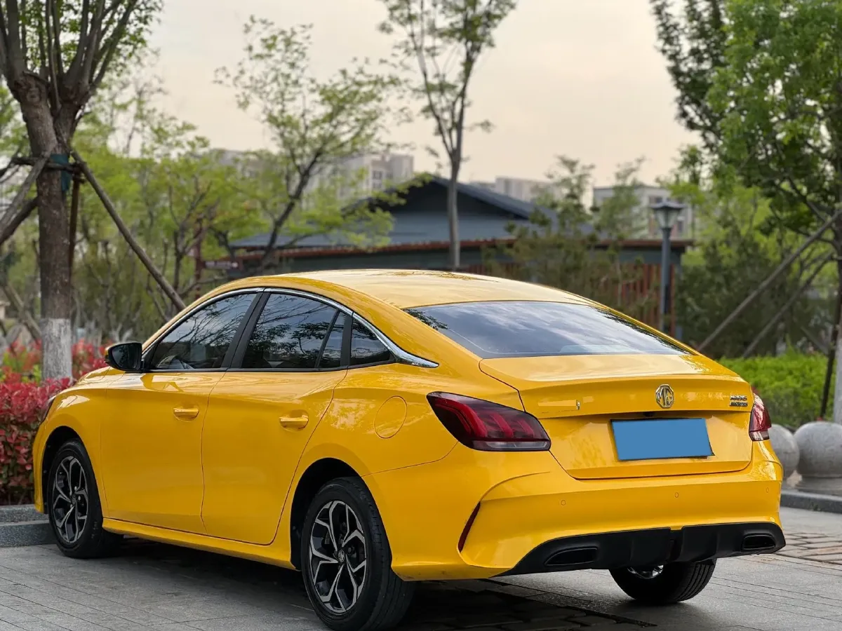 2021 MG 5 1.5L 120HP L4 5MT,autocango,china used car exporter,china ev exporter,chinese used car exporter,chinese used ev exporter