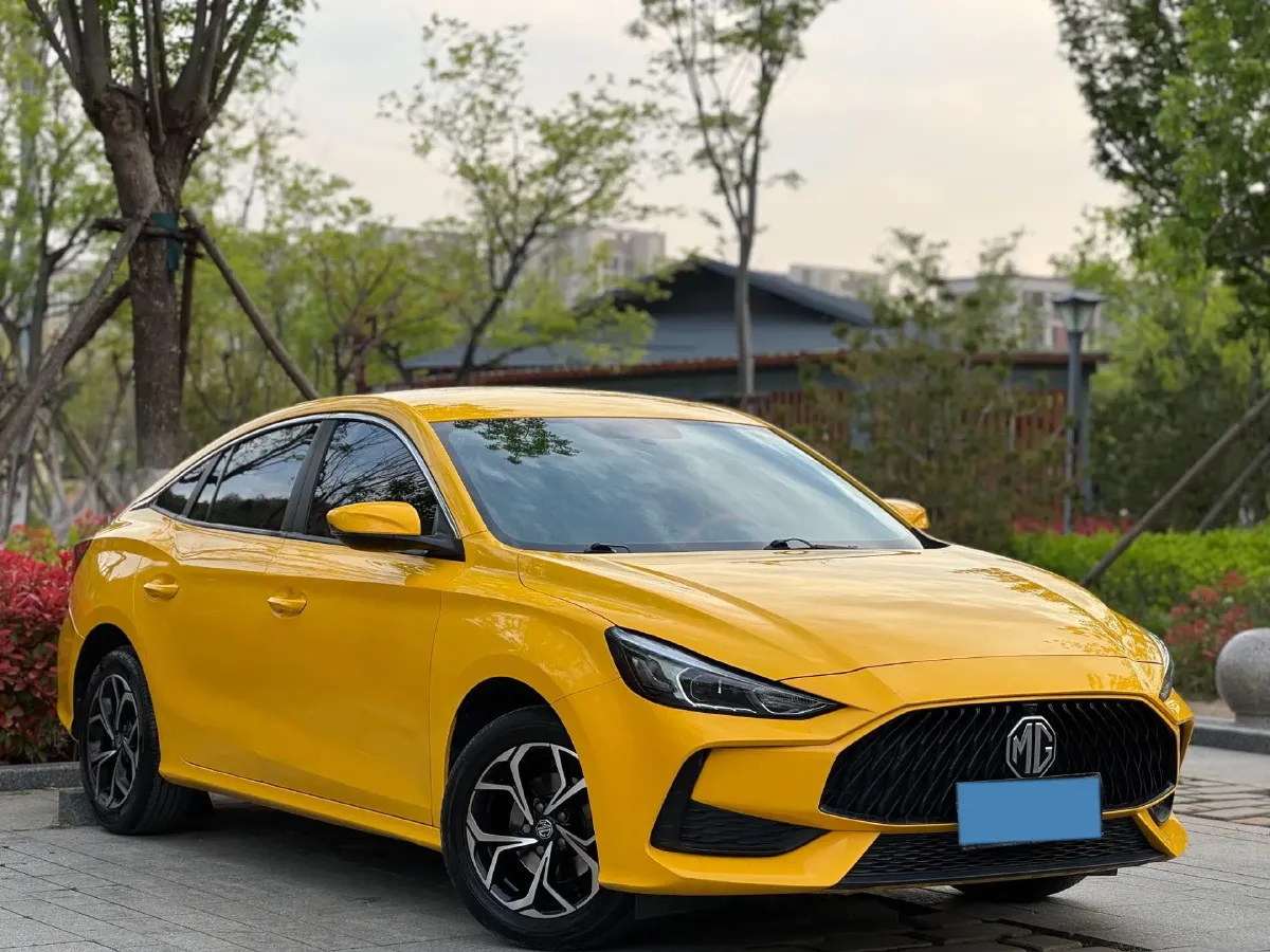 2021 MG 5 1.5L 120HP L4 5MT,autocango,china used car exporter,china ev exporter,chinese used car exporter,chinese used ev exporter