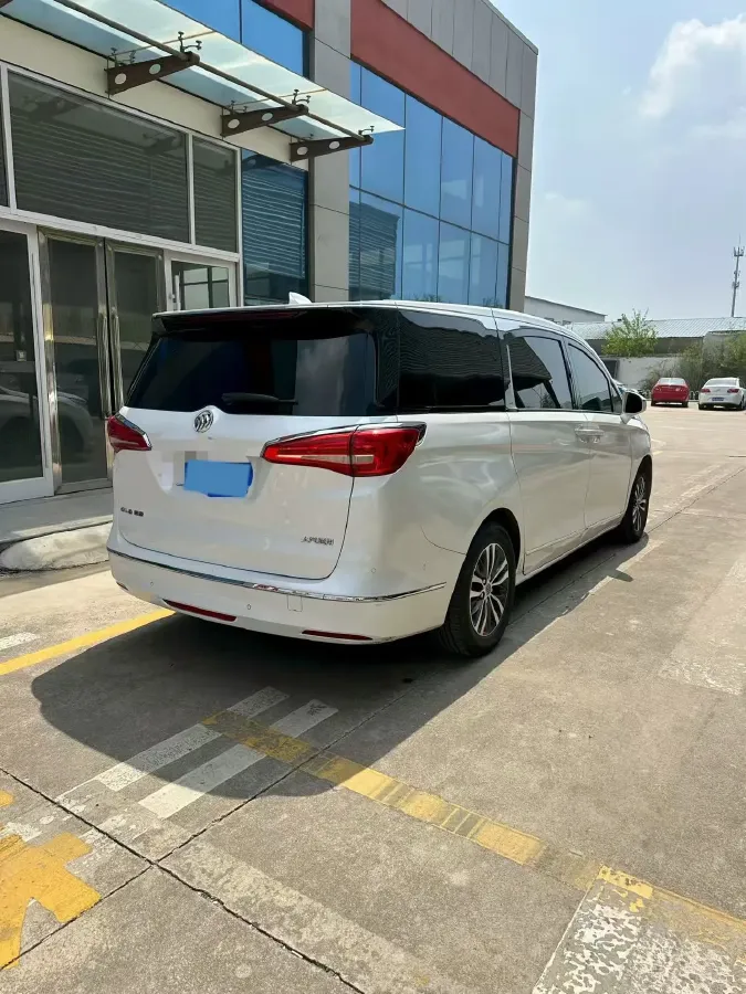 2022 Buick GL8 2.0T 237HP L4 9AT,autocango,china used car exporter,china ev exporter,chinese used car exporter,chinese used ev exporter