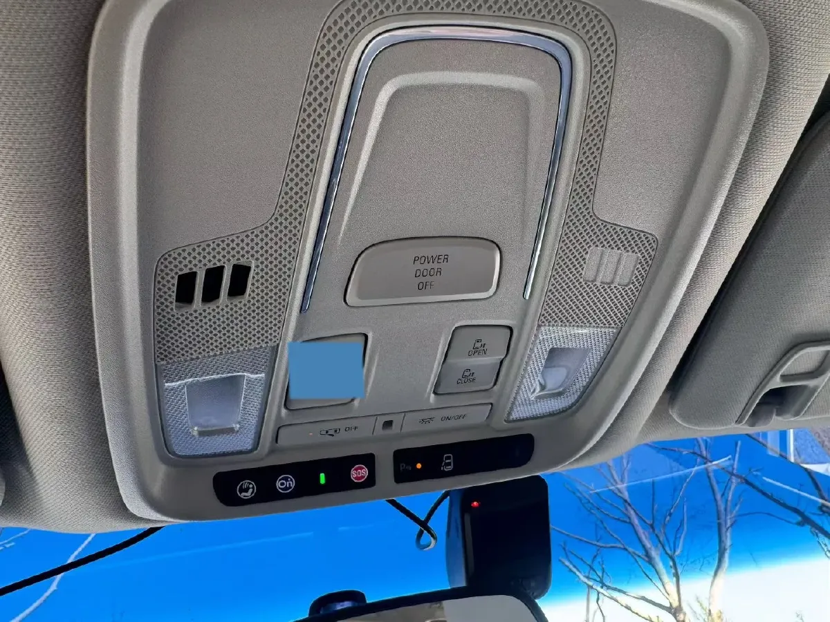 2023 Buick GL8 2.0T 237HP L4 9AT,autocango,china used car exporter,china ev exporter,chinese used car exporter,chinese used ev exporter