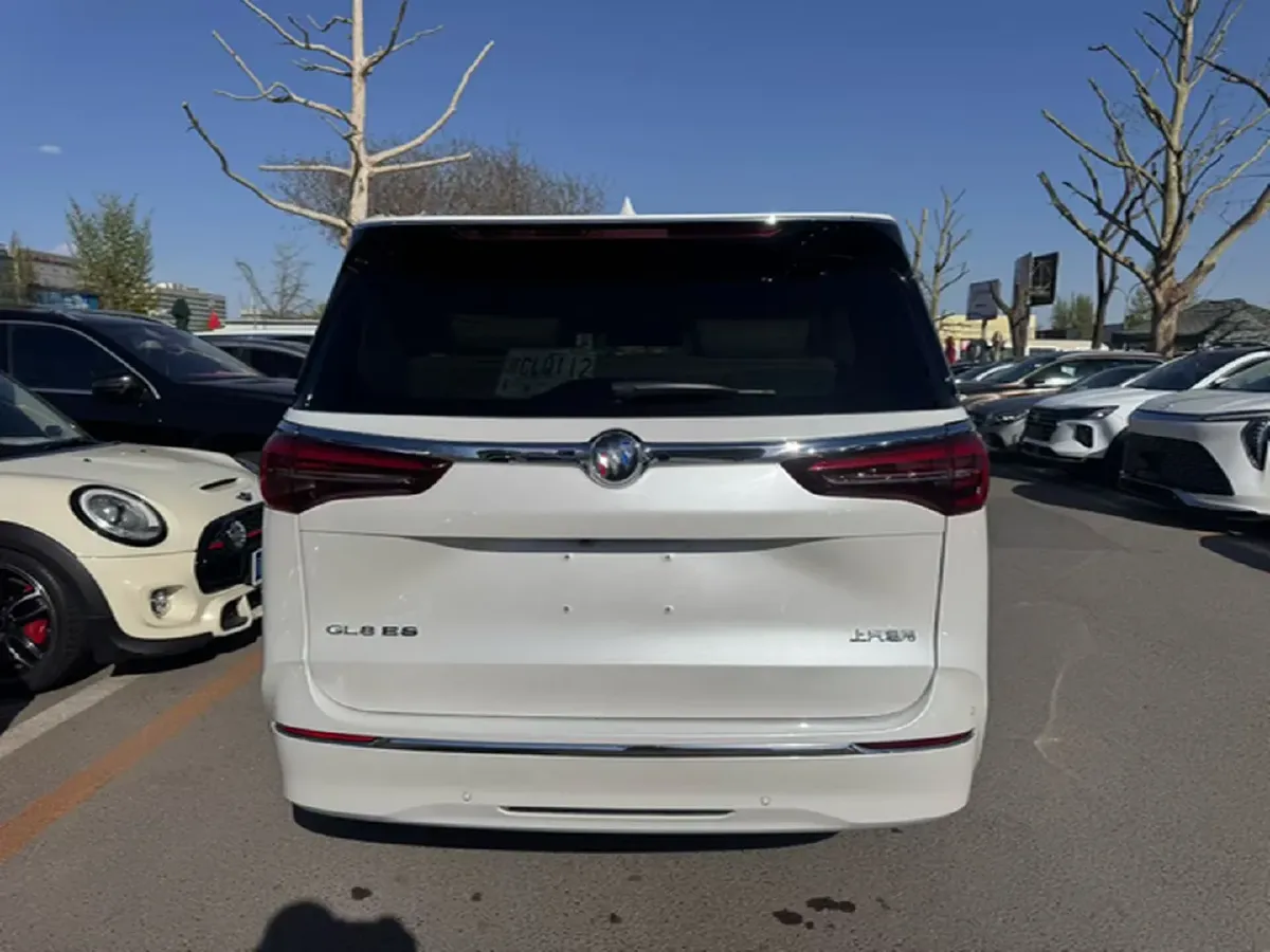 2023 Buick GL8 2.0T 237HP L4 9AT,autocango,china used car exporter,china ev exporter,chinese used car exporter,chinese used ev exporter