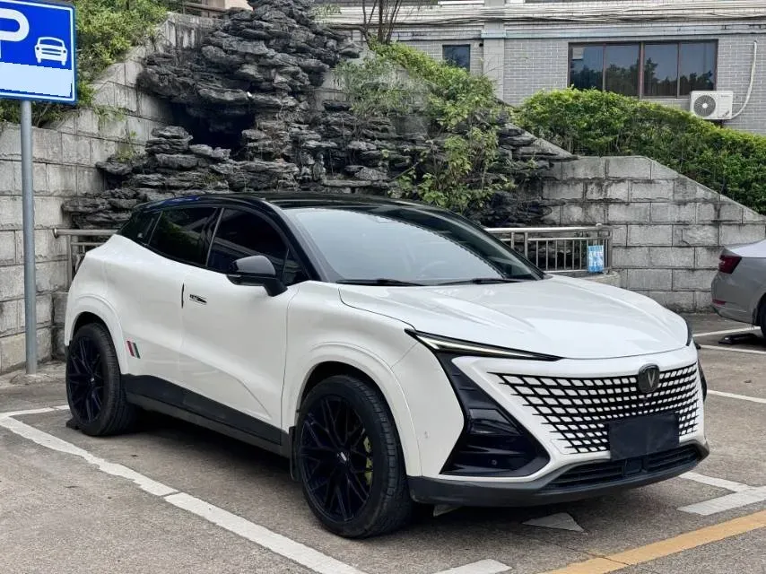 2020 ChangAn UNI-T 1.5T 180HP L4 7DCT,autocango,china used car exporter,china ev exporter,chinese used car exporter,chinese used ev exporter