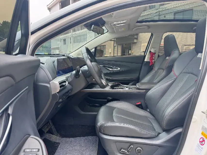 2020 ChangAn UNI-T 1.5T 180HP L4 7DCT,autocango,china used car exporter,china ev exporter,chinese used car exporter,chinese used ev exporter