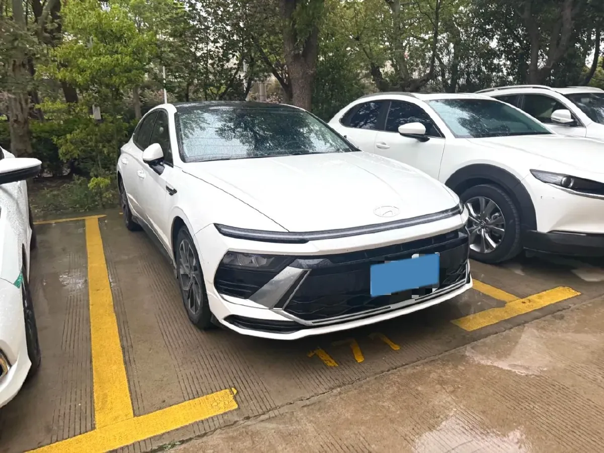 2024 Hyundai Sonata 1.5T 170HP L4 8AT,autocango,china used car exporter,china ev exporter,chinese used car exporter,chinese used ev exporter