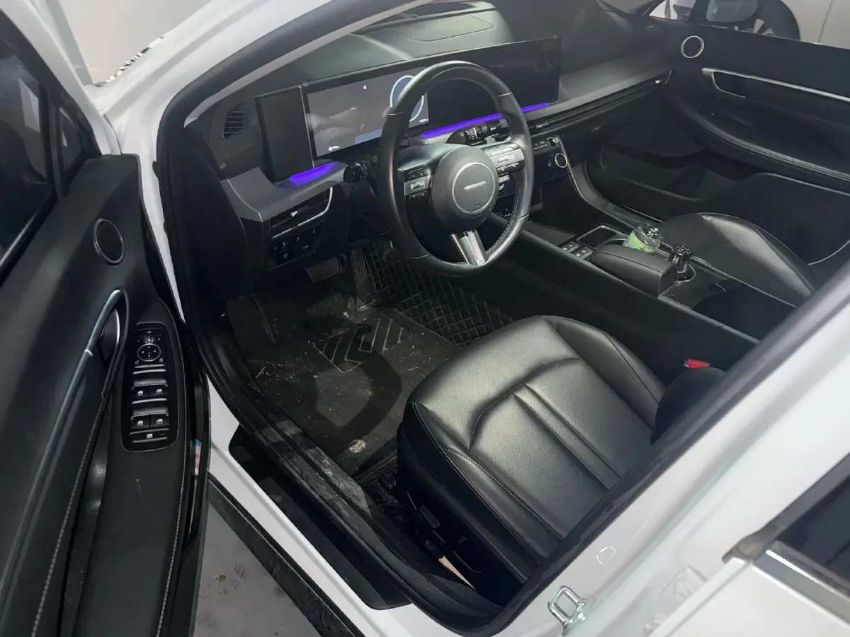 2024 Hyundai Sonata 1.5T 170HP L4 8AT,autocango,china used car exporter,china ev exporter,chinese used car exporter,chinese used ev exporter