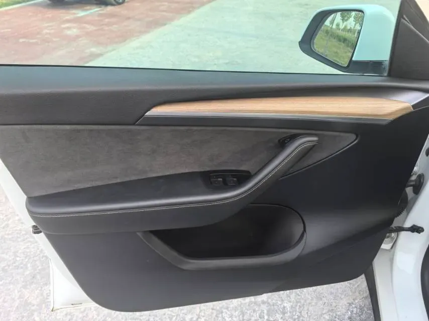 2022 Tesla Model Y BEV 60KWH,autocango,china used car exporter,china ev exporter,chinese used car exporter,chinese used ev exporter