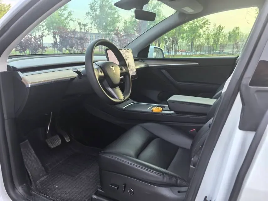 2022 Tesla Model Y BEV 60KWH,autocango,china used car exporter,china ev exporter,chinese used car exporter,chinese used ev exporter