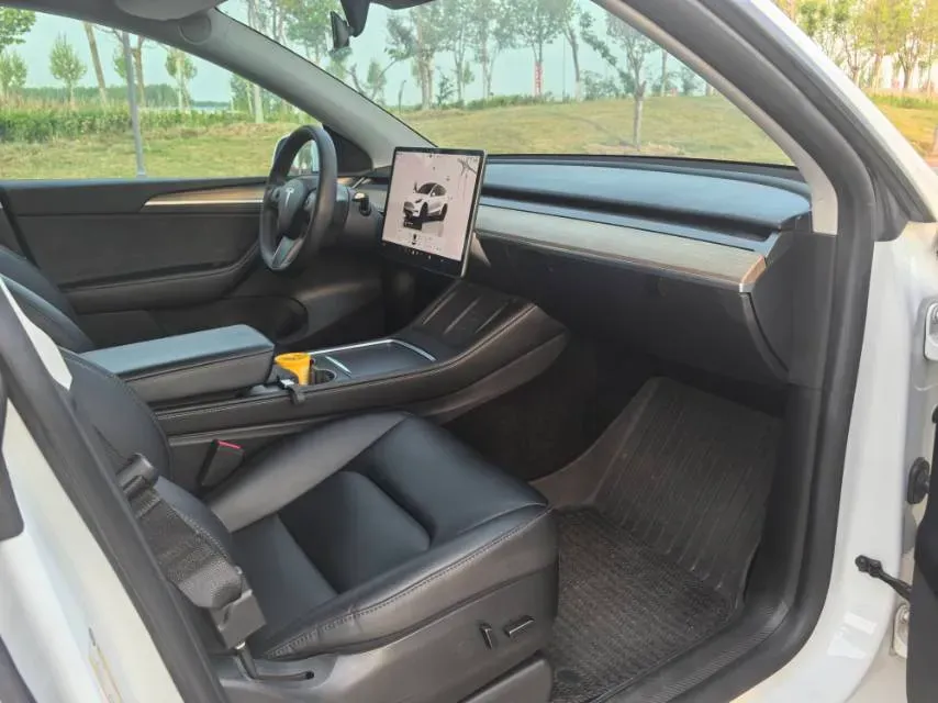 2022 Tesla Model Y BEV 60KWH,autocango,china used car exporter,china ev exporter,chinese used car exporter,chinese used ev exporter