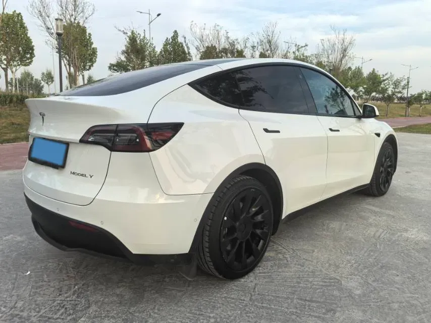 2022 Tesla Model Y BEV 60KWH,autocango,china used car exporter,china ev exporter,chinese used car exporter,chinese used ev exporter
