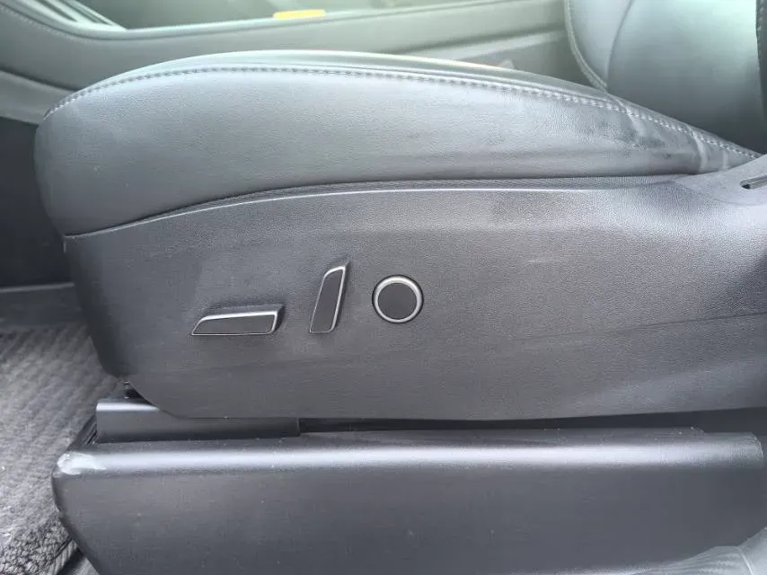 2022 Tesla Model Y BEV 60KWH,autocango,china used car exporter,china ev exporter,chinese used car exporter,chinese used ev exporter