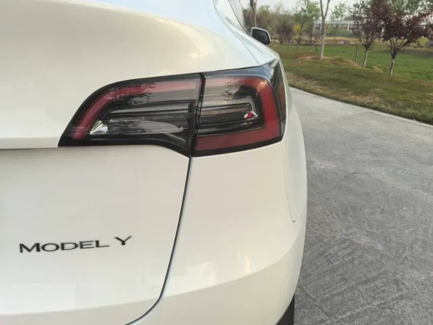 2022 Tesla Model Y BEV 60KWH,autocango,china used car exporter,china ev exporter,chinese used car exporter,chinese used ev exporter