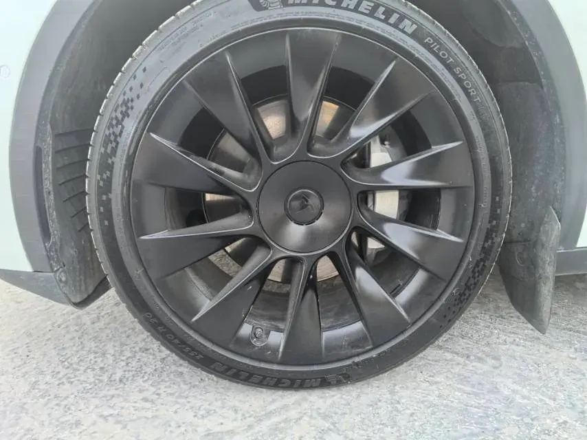 2022 Tesla Model Y BEV 60KWH,autocango,china used car exporter,china ev exporter,chinese used car exporter,chinese used ev exporter