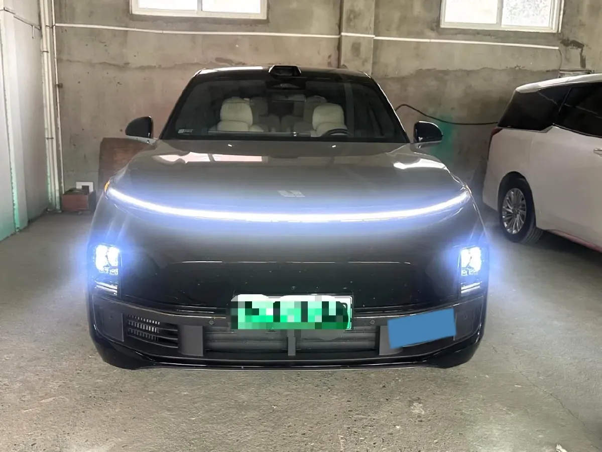 2024 Ford Bronco 2.3T 275HP L4 10AT,autocango,china used car exporter,china ev exporter,chinese used car exporter,chinese used ev exporter