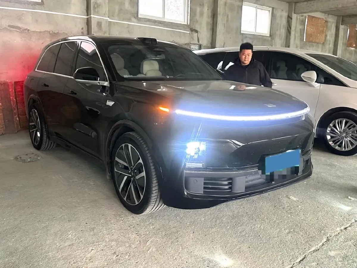 2024 Ford Bronco 2.3T 275HP L4 10AT,autocango,china used car exporter,china ev exporter,chinese used car exporter,chinese used ev exporter