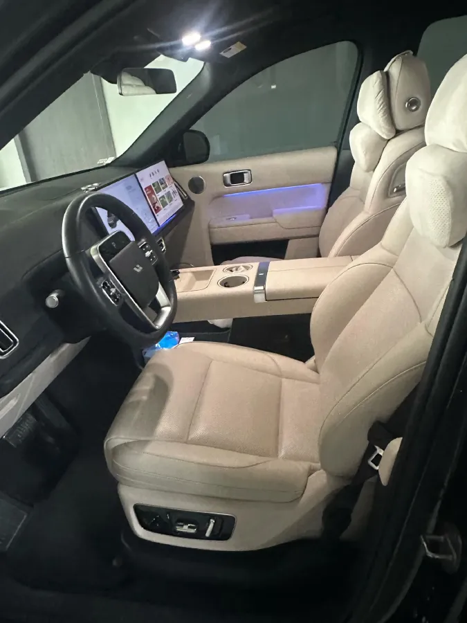 2024 Ford Bronco 2.3T 275HP L4 10AT,autocango,china used car exporter,china ev exporter,chinese used car exporter,chinese used ev exporter