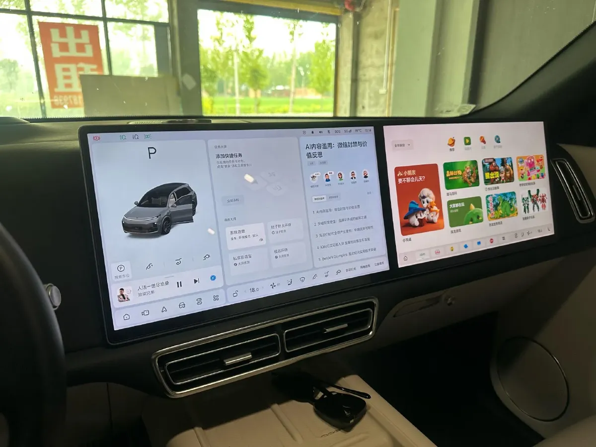 2024 Ford Bronco 2.3T 275HP L4 10AT,autocango,china used car exporter,china ev exporter,chinese used car exporter,chinese used ev exporter