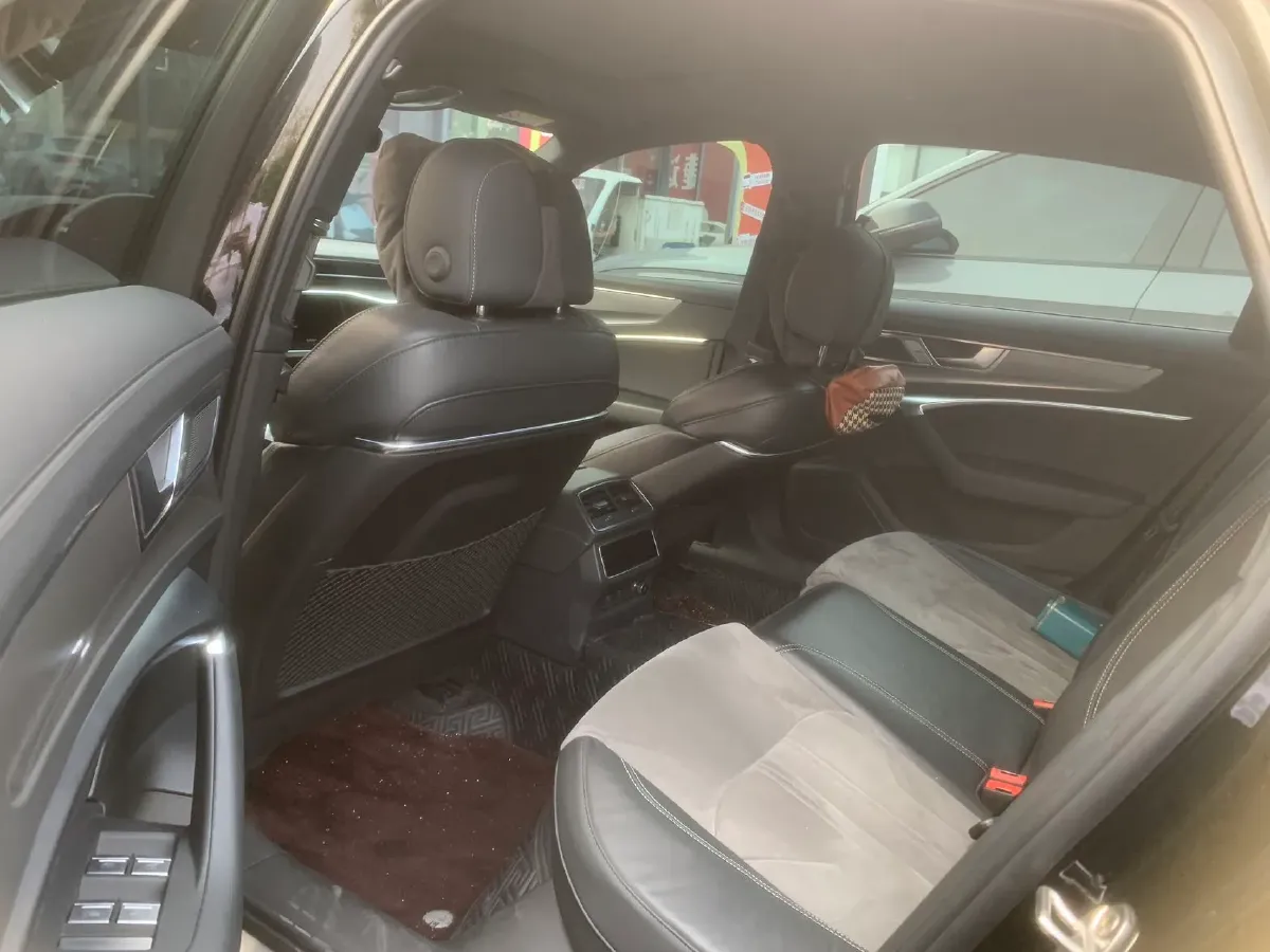 2023 Audi A6L 2.0T 245HP L4 7DCT,autocango,china used car exporter,china ev exporter,chinese used car exporter,chinese used ev exporter