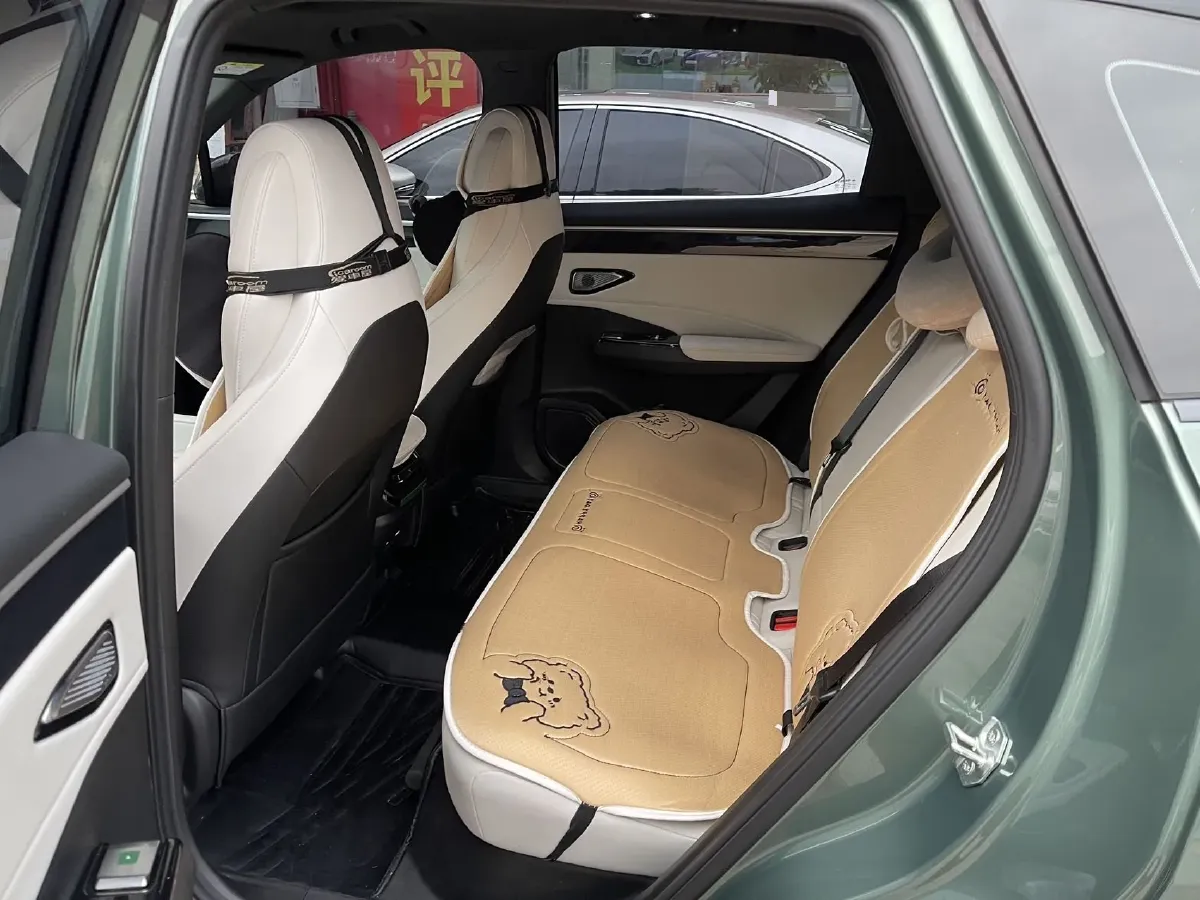 2024 Geely Galaxy L7 1.5T 163HP L4 3DHT PHEV 18.7KWH,autocango,china used car exporter,china ev exporter,chinese used car exporter,chinese used ev exporter